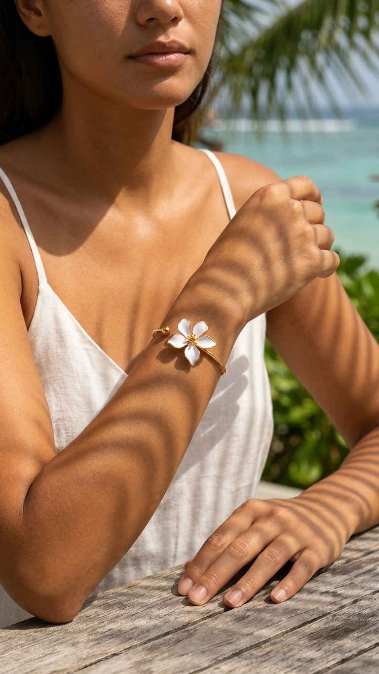 Ensemble Hibiscus Blanc — Bague, Bracelet et Collier Fleur Dorée
